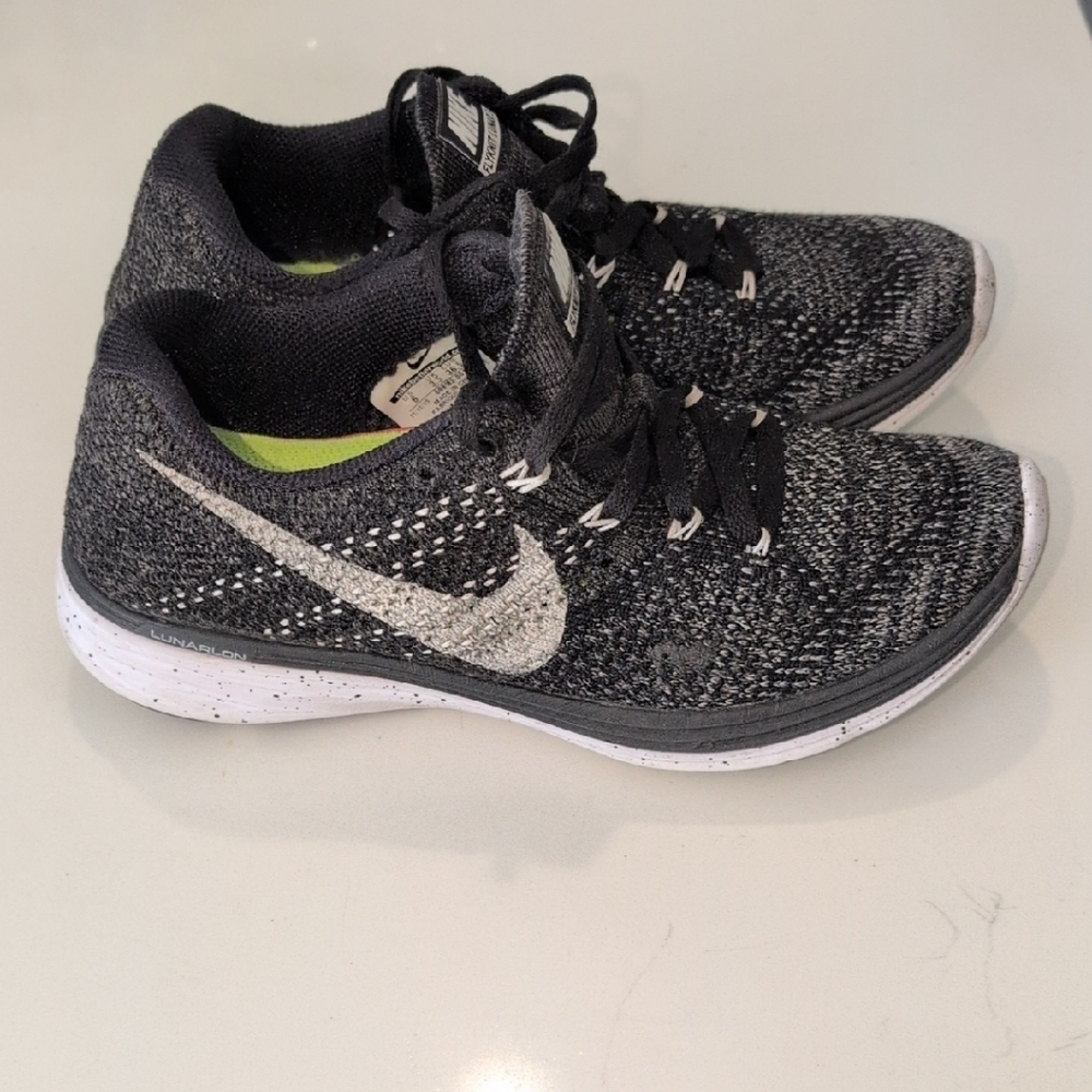 Nike Black and Gray Knit Sneakers